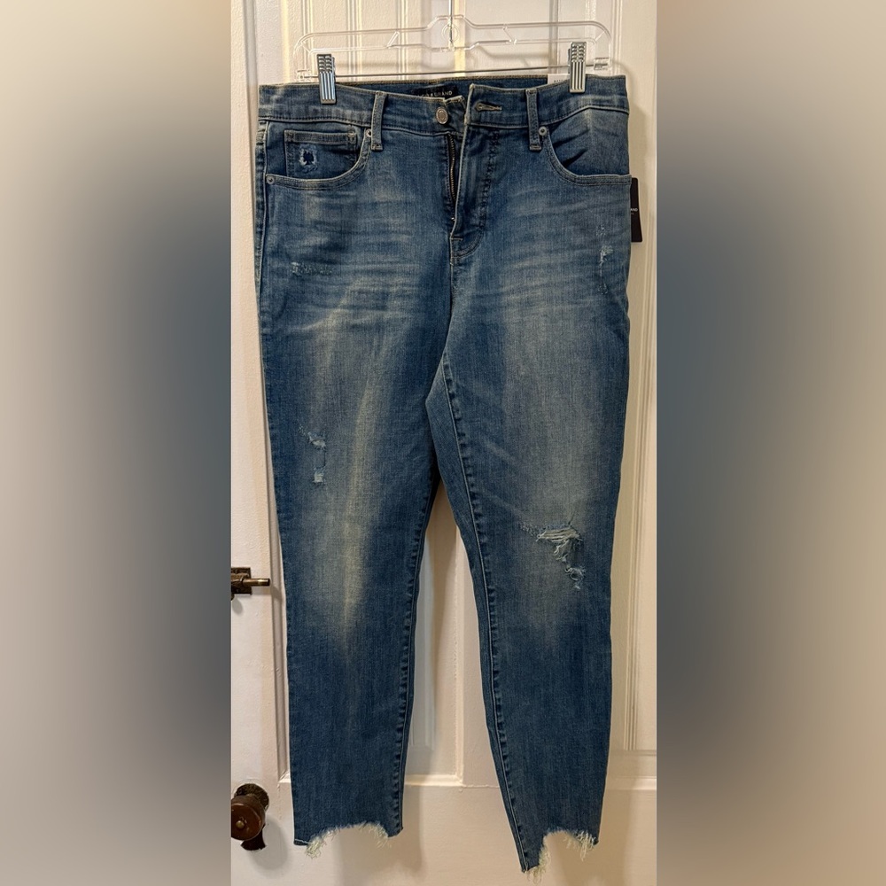 NWT Lucky Brand skinny Jeans